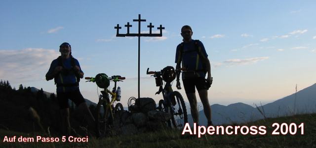 auf dem Passo 5 Croci